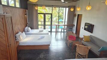 Familjerum | Individuell inredning, unika möbler, skrivbord och arbetsyta för laptop