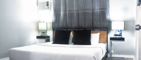 10 bedrooms, desk, iron/ironing board, travel cot