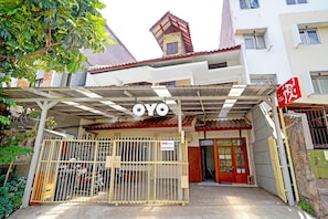 Exterior - OYO 90840 Teratai Residence (Bandung)
