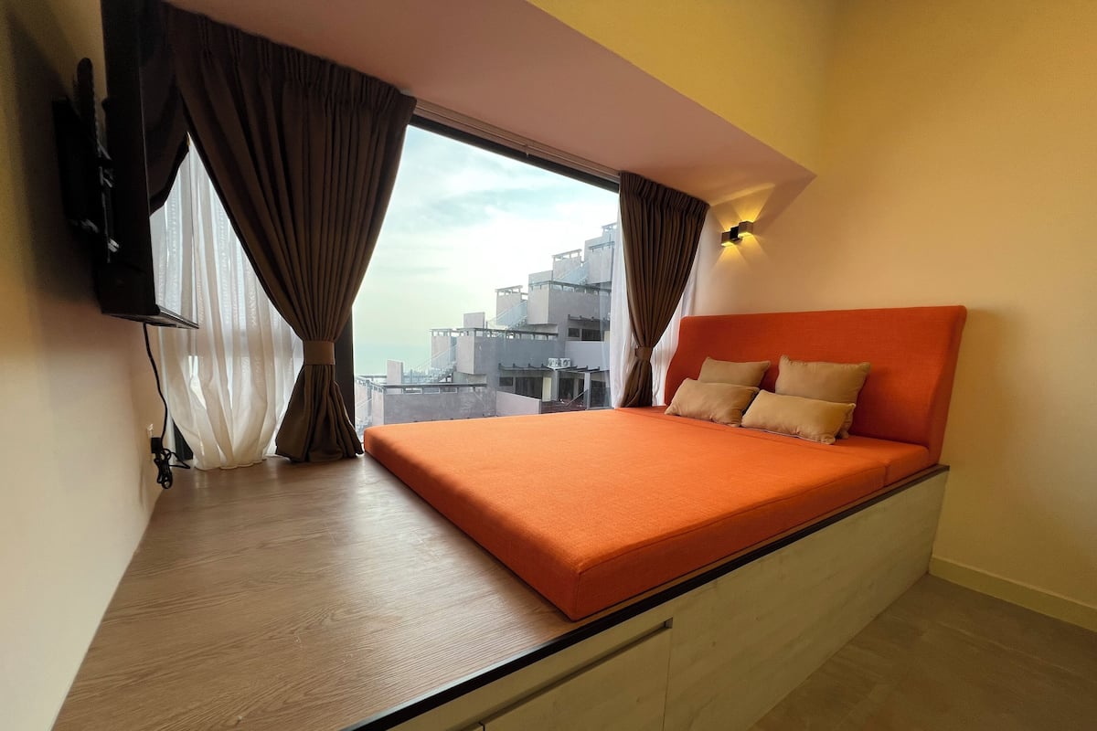 Premium Studio, 1 King Bed, Bathtub, Sea View