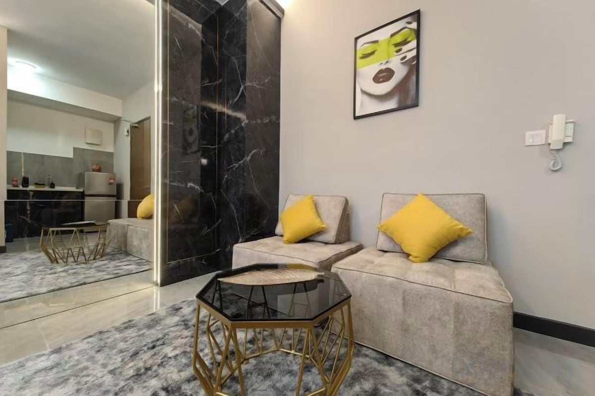 Deluxe King Studio (Private Bathtub & City View) #85