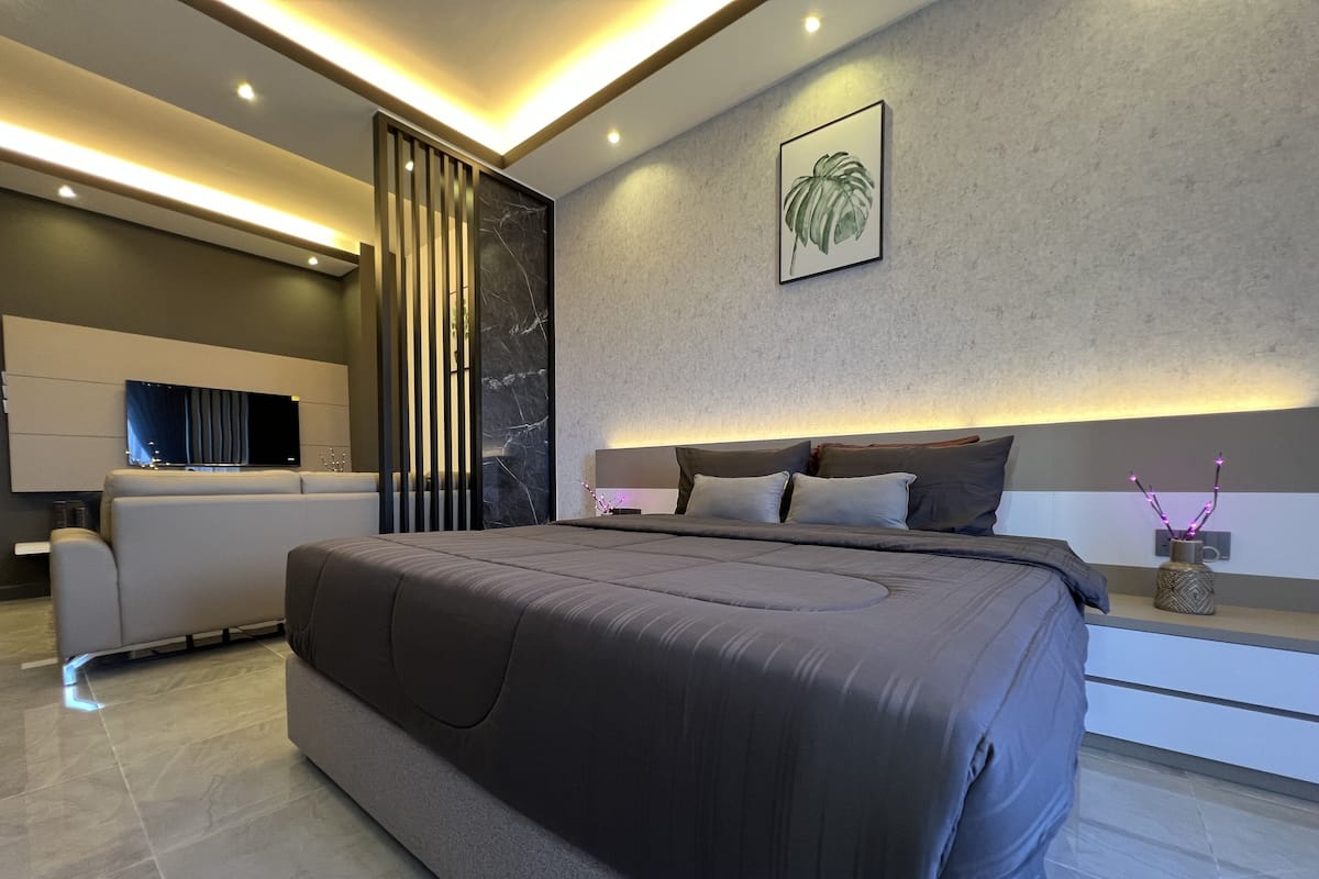 Premium Studio, 1 King Bed, Bathtub, Sea View