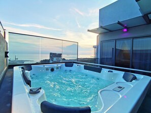 Yksityinen uima-allas