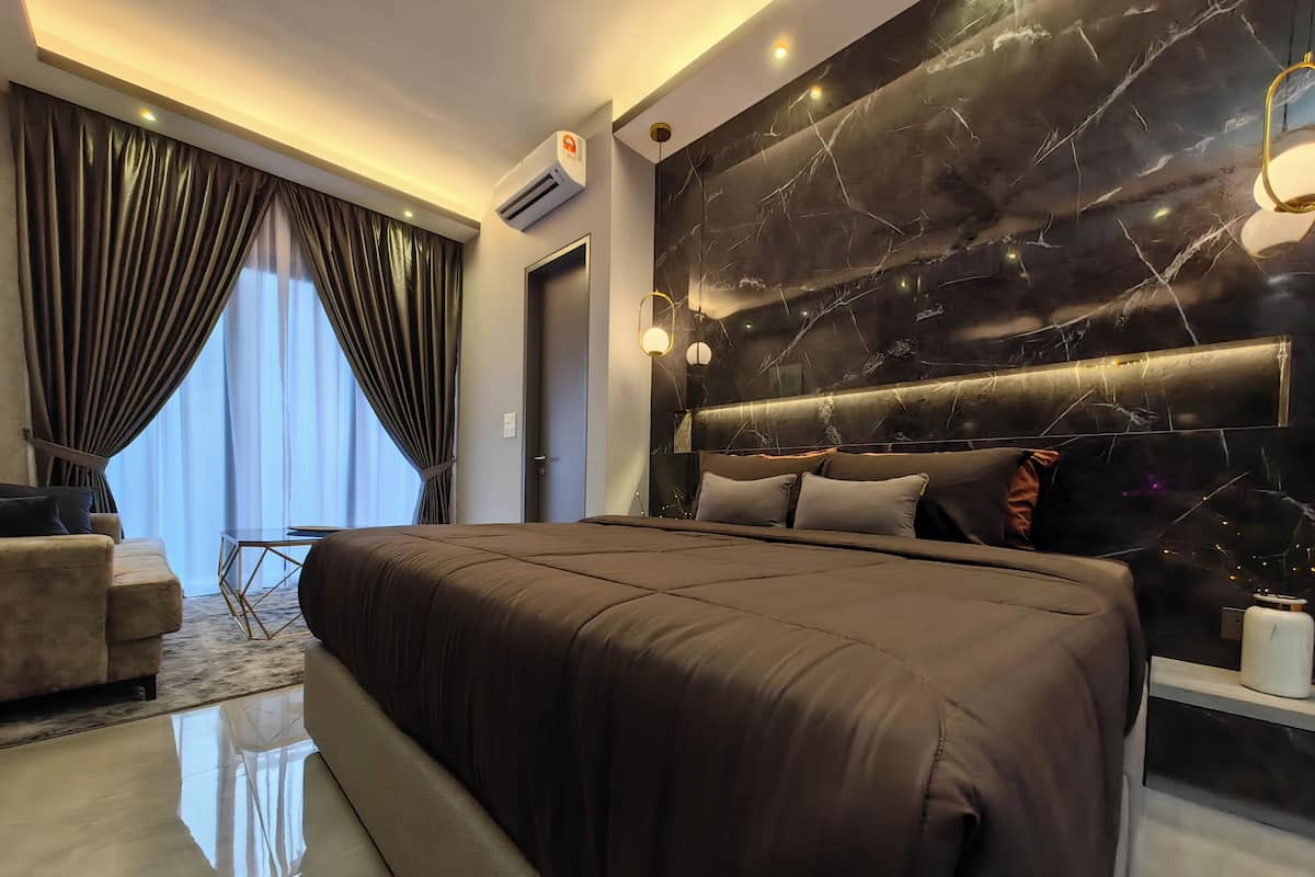 Premium Studio, 1 King Bed, Bathtub
