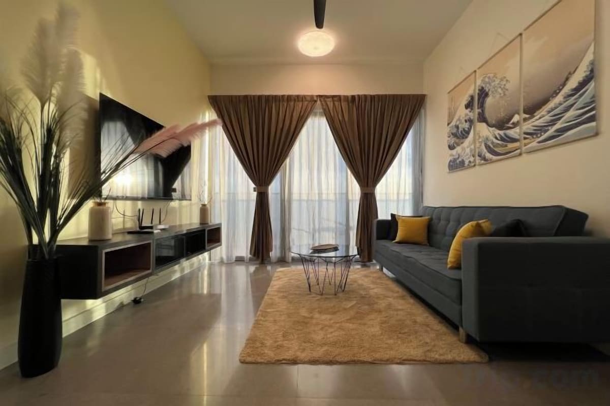 Two Bedroom Superior Family Suite With Balcony(Private Bathtub & Seaview) #69