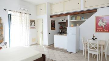 1 chambre, accĂšs Internet, draps fournis