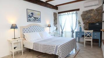 1 quarto, acesso à internet, roupa de cama