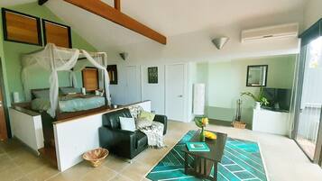 Panoramic Studio, 1 Bedroom, Non Smoking, Ocean View | Individually decorated, individually furnished, iron/ironing board