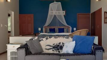 Panoramic Studio, 1 Bedroom, Non Smoking, Ocean View | Individually decorated, individually furnished, iron/ironing board