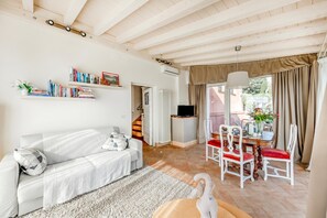 Living area - Casa Paradiso With Wonderful Panorama (Capannori)