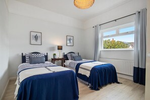 House | 2 bedrooms - Portsea - Sea Views Close to Beach (Saundersfoot)