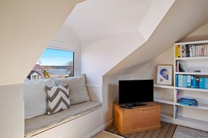 House - Portsea - Sea Views Close to Beach (Saundersfoot)