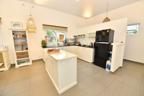 Panoramic Villa | Private kitchen - Ban Mai Beach Villa Phu Quoc (Phu Quoc)
