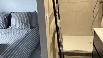 2 bedrooms, iron/ironing board, travel crib, WiFi