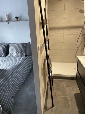 2 bedrooms, iron/ironing board, travel cot, WiFi - Les camélias Au porte de Chambord 4 people (Maslives)