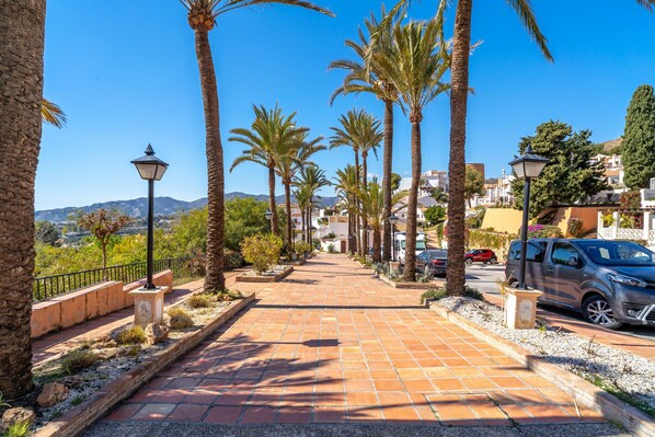 Property grounds - Hibiscos 36 San Juan de Capistrano by Casasol (Nerja)