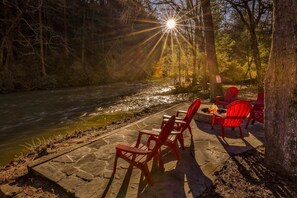 Terrace/patio - Chardonnay River Chalet (Ellijay)