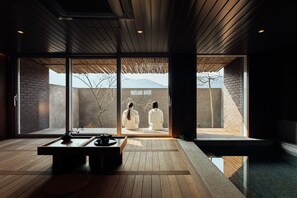 Indoor spa tub - IJE Namhae (Namhae)