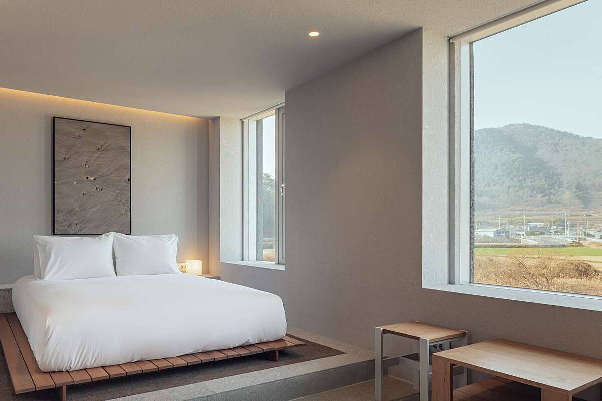 2F Duplex Mountain View + Hinoki Bathtub (Breakfast & Dinner for 2) | 隔音、免费 WiFi、床单