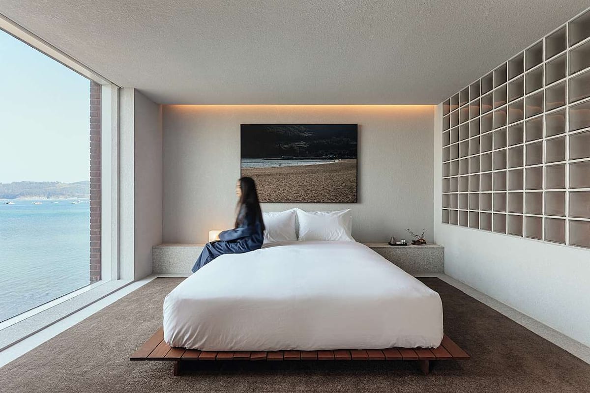 3F Duplex Ocean View + Hinoki Bathtub (Breakfast & Dinner for 2) | Wifi gratis y ropa de cama