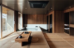 Indoor spa tub