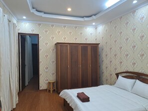 City Double Room | Hypo-allergenic bedding, in-room safe, individually decorated