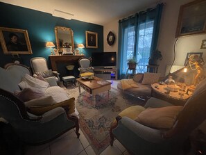 Flat-screen TV - DuuD (Castanet-Tolosan)