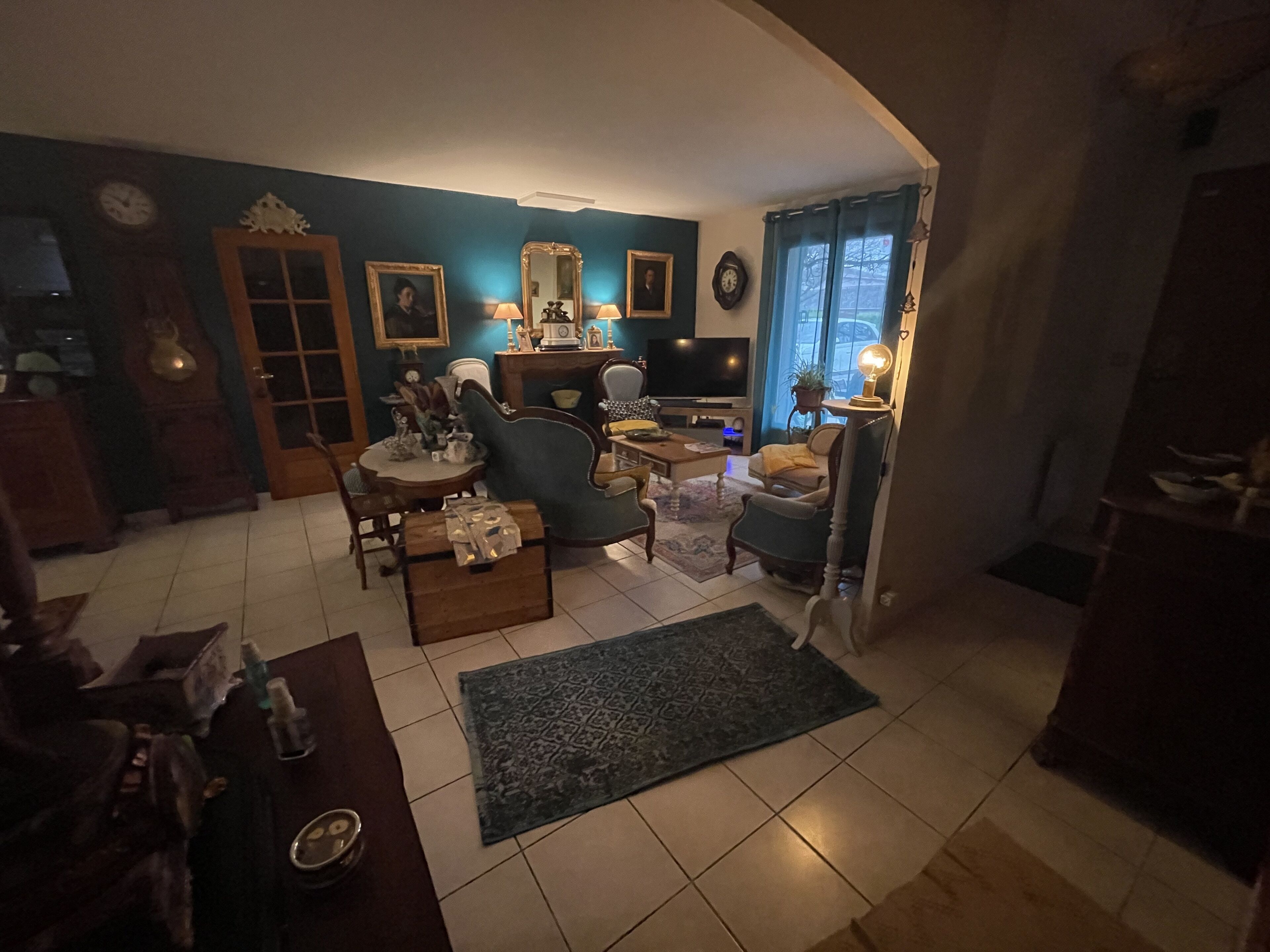 TV màn hình phẳng 