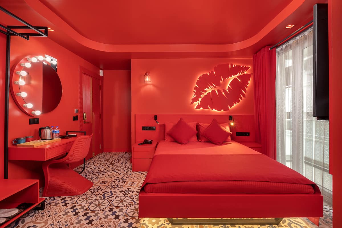 Red Room | 1 bedroom, premium bedding, minibar, in-room safe