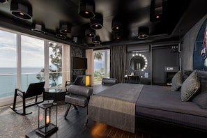 Black Deluxe Room (Jacuzzi and Sauna) | Premium bedding, minibar, in-room safe, individually decorated - Afflon Sea Hill Concept Adult Only (Antalya)