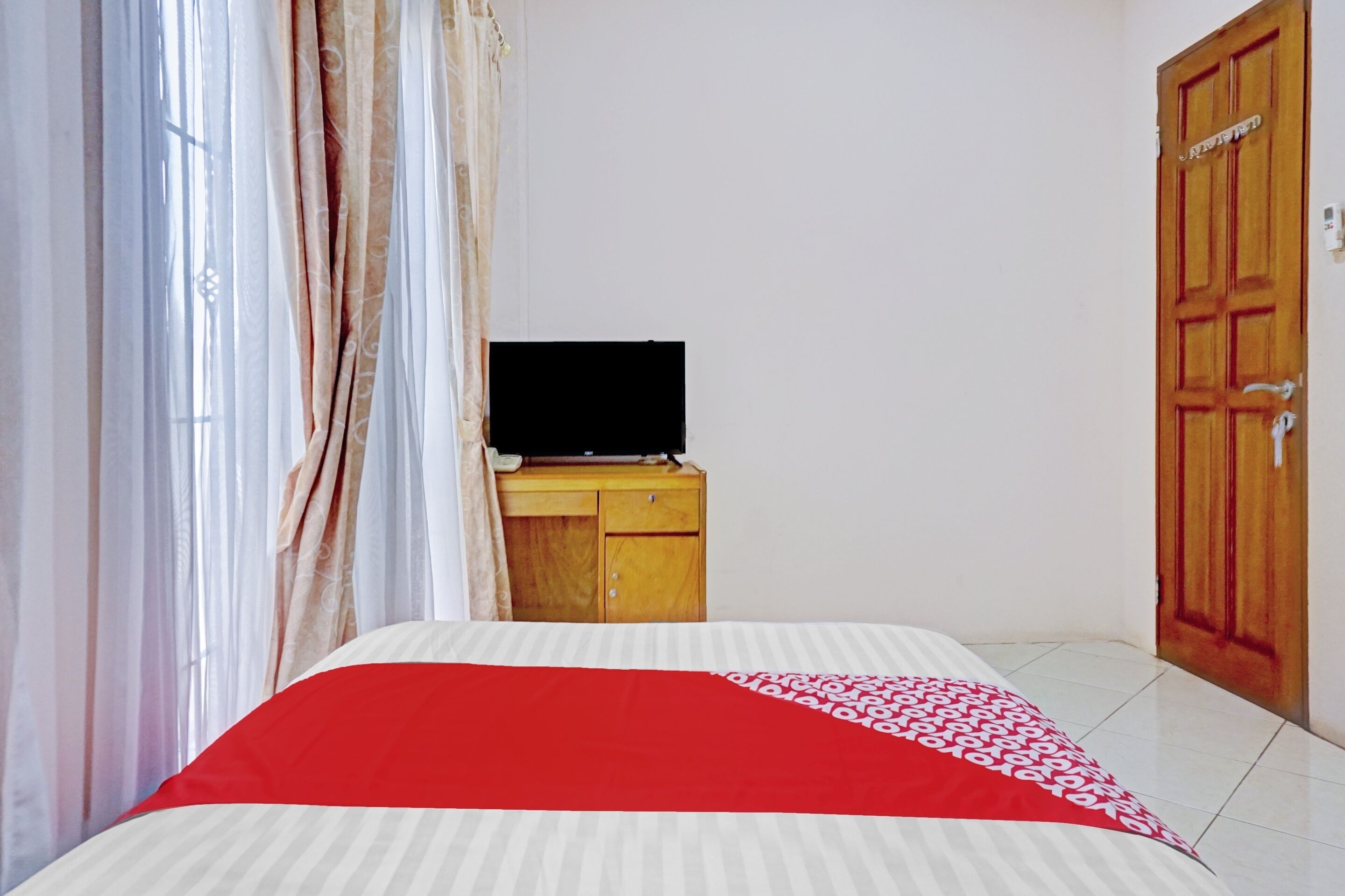 Photo - House Of Livina Mitra RedDoorz