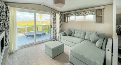 2 bedroom accommodation in Pershore