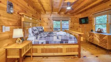 3 makuuhuonetta, silitysrauta/-lauta, Wi-Fi, vuodevaatteet