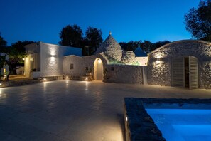 Außenpool (je nach Saison geöffnet)