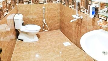 Standaard tweepersoonskamer | Badkamer