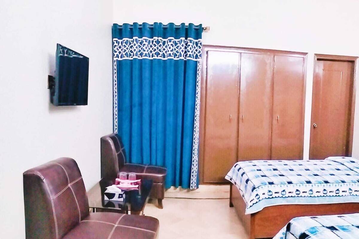 Standard Triple Room | Soundproofing, WiFi (free)