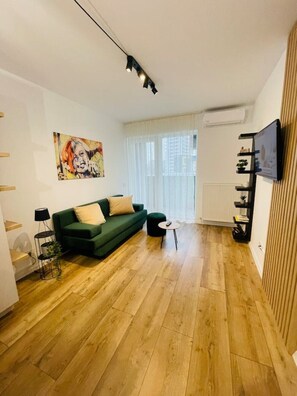 Living area - 3,9 km from Citadel of Oradea. (Oradea)