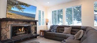 Dog Friendly Beautiful Home Near Hiking/Biking Trails and Ski Resorts, EV charger by Tahoe Time VR
