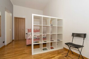 1 chambre, fer et planche à repasser, Wi-Fi, draps fournis