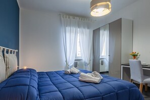 2 chambres, fer et planche à repasser, draps fournis