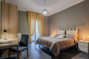 2 Schlafzimmer, Bügeleisen/Bügelbrett, Bettwäsche