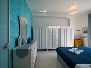 Apartment, 2 Bedrooms, Kitchen | 2 bedrooms, Frette Italian sheets, premium bedding, down comforters - Giaella Sea View Apartment (Monterosso al Mare)
