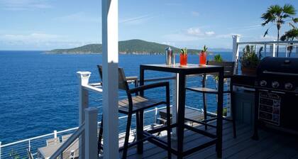 Crosswinds Villa Gorgeous Views & Breezes, Pool