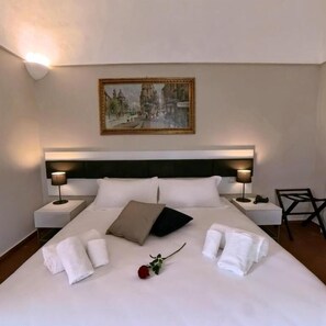 Deluxe Room | Desk, soundproofing, iron/ironing board, free WiFi - Villa Sine Tempore Fumarola (Matera)