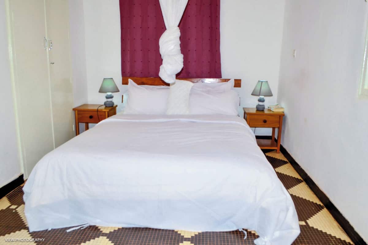 In-room safe, desk, free WiFi, bed sheets