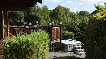 Cottage | Property grounds