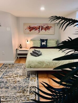 Fer et planche à repasser, Wi-Fi, literie fournie