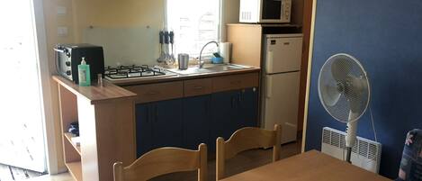 Micro-ondes, plaque de cuisson