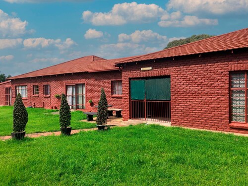 Captivating 1-bed Studio in Springs