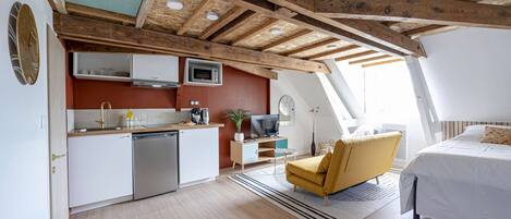 1 camera, Wi-Fi, lenzuola